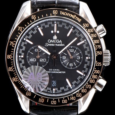 레플리카 [오메가] 남성용 스피드마스터 329.32.44.51.01.001 레이싱 코-액시얼 마스터 크로노미터 타키미터 크로노그래프 블랙 다이얼 일본 수입산 쿼츠 무브먼트 OMG00001  