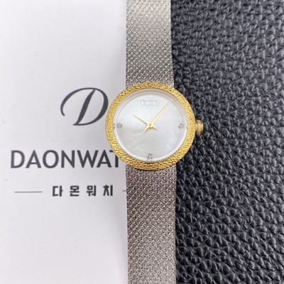 레플리카 
[디올] 여성용 라디드 사틴 25mm 쿼츠 무브먼트 화이트 자게 다이얼 dio1003  