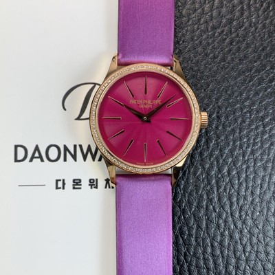 레플리카 [파텍필립] 여성용 칼라트라바 4997/200R 나토천/가죽줄 18K 로즈골드 33mm 오토매틱 Cal.324 타입 핑크 다이얼 pat2252  