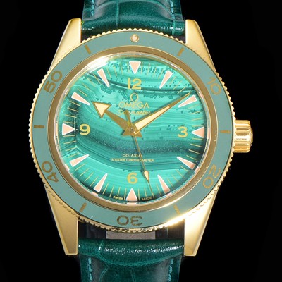 레플리카 [오메가]남성용 2021 씨마스터 300 Co-Axial 크로노미터 234.63.41.21.99.001 옐로우골드 오토매틱 므브먼트 41mm 그린다이얼 OMG12800  