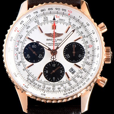 레플리카 [브라이틀링] 남성용 신형 네비타이머 RB0127121G1P1 베스트인기모델!!크로노그래프 18K 로즈골드 화이트 다이얼 오토매틱 무브먼트 BRE0200  