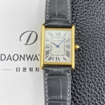 레플리카 [까르띠에] 남성용 2025신상! 탱크 루이스 WGTA0357 18K 옐우골드 38.1mm 악어가죽 오토매틱 무브먼트 화이트 다이얼 car69384  