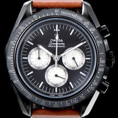 레플리카 [오메가] 남성용 스피드마스터 311.32.42.30.01.001 문워치 기념 리미티드 에디션 스피디 튜즈데이 블랙 PVD 특수 코팅 케이스 크로노그래프 블랙 다이얼 스위스 쿼츠 무브먼트 OMG0522  