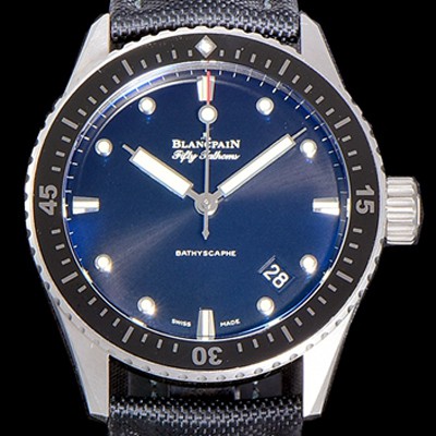 레플리카 [블랑팡] 남성용 하이퀄리티 피프티 패덤스 오토매틱 칼리버 1315타입 43.6미리 미리바티스카프 리얼 세라믹 베젤 UP!! 다이버 워치 블랙다이얼 BLA77874  