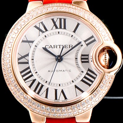 레플리카 [까르띠에] 여성용 발롱블루 WE902066 18K 로즈골드 33mm 다이아몬드 베젤 화이트 다이얼 오토매틱 무브먼트 CAR0504  