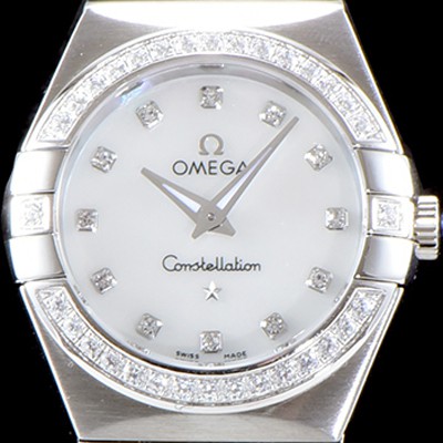 레플리카 [오메가] 남성용 여성 컬렉션 컨스틀레이션 123.15.27.60.55.003 오메가 코-액시얼 27MM 다이아몬드 세팅 베젤 화이트 화이트 다이얼 쿼츠 무브먼트 OMG4124  