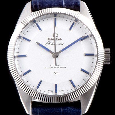 레플리카 [오메가] 남성용 컨스틸레이션 130.93.39.21.99.001 글로브마스터 오메가 코-액시얼 마스터 크로노미터 화이트 다이얼 오토매틱 무브먼트 OMG00013  