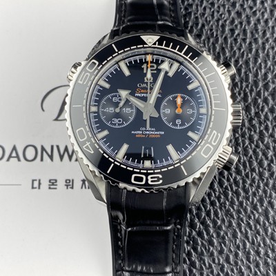 레플리카 [오메가] 남성용 씨마스터 신제품 232.32.46.51.01.003 플래닛 오션 600m 코액시얼 마스터 크로노미터 45.5mm 크로노그래프 오토매틱 Cal.9900 타입 블랙 다이얼 omg0243  