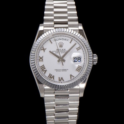레플리카 [로렉스] 남성용 New 데이데이트 m128236-0017 무게173g 플래티넘 프레지던트 36mm 오토매틱 Cal.2836-2 타입 화이트 다이얼 rol5412  