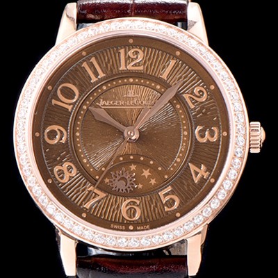 레플리카 [예거르꿀르뜨] 남성용 랑데부 나잇&데이 344242J 레이디 워치 18K 로즈골드 최상급 다이아몬드 세팅 베젤 문페이즈 브라운 텍스쳐드 다이얼 오토매틱 무브먼트 JAG0420  