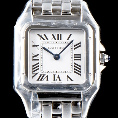 레플리카 [까르띠에] 여성용 NEW 쿼츠 타입 팬더 드 까르띠에 워치 WSPN0007 미듐 모델 18K 화이트 골드&스틸 케이스 화이트 다이얼 브레이슬릿 스위스 쿼츠 무브먼 CAR4041  