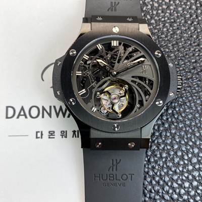 레플리카 [휴블렛] 남성용 빅뱅 블랙 PVD 코팅 투어빌론 탑재 무브먼트 스켈레톤 다이얼 hub2154  