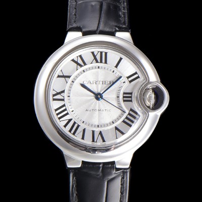 레플리카 [까르띠에] 여성용 신상 발롱블루 W6920085 가죽줄 화이트 다이얼 33mm 오토매틱 무브먼트 CAR0147  