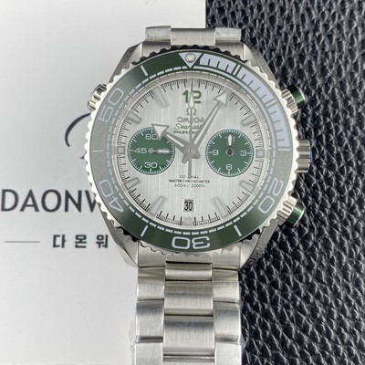 레플리카 [오메가] 남성용 씨마스터 신제품 215.32.46.51.06.001 플래닛 오션 600m 코액시얼 마스터 크로노미터 45.5mm 크로노그래프 오토매틱 Cal.9900 타입 실버 다이얼 omg0256  