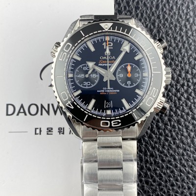 레플리카 [오메가] 남성용 씨마스터 신제품 215.30.46.51.01.001 플래닛 오션 600m 코액시얼 마스터 크로노미터 45.5mm 크로노그래프 오토매틱 Cal.9900 타입 블랙 다이얼 omg0250  