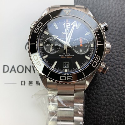레플리카 [오메가] 남성용 씨마스터 신제품 215.30.46.51.01.001 플래닛 오션 600m 코액시얼 마스터 크로노미터 45.5mm 크로노그래프 오토매틱 Cal.9900 타입 블랙 다이얼 omg0203  