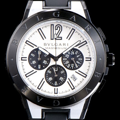 레플리카 [불가리] 남성용 신상품 업데이트!! 디아고노 102305 DG42WSMCVDCH 크로노그래프 마그네슘 PVD 화이트 다이얼 쿼츠 무브먼트 BVL4255  