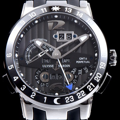 레플리카 [율리스나르당] 남성용 율리시스 나르딘 322-00-3 이그제큐티브 엘 토로 지엠티 퍼페츄얼 블랙 다이얼 오토매틱 무브먼트 ULY4203  