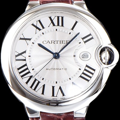 레플리카 [까르띠에] 남성용 2019신상 발롱블루 W69016Z4 42mm 브라운 악어가죽 밴드 화이트 다이얼 오토매틱 무브먼트 CAR0510  