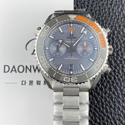 레플리카 [오메가] 남성용 씨마스터 신제품 215.90.46.51.99.001 플래닛 오션 600m 코액시얼 마스터 크로노미터 45.5mm 크로노그래프 오토매틱 Cal.9900 타입 그레이 다이얼 omg0247  