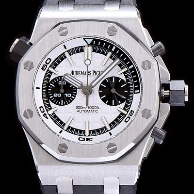 레플리카 [오데마피게] 남성용 로얄오크 오프쇼어 크로노그래프 화이트 다이얼 오토매틱 무브먼트 AUD0400  