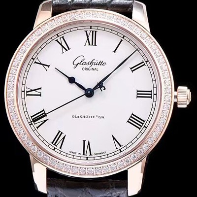 레플리카 [글라슈테 오리지날] 남성용 세나토 베이지 다이얼 오토매틱 무브먼트 GLA4224  