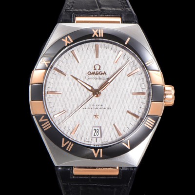 레플리카 [오메가] 남성용 1:1수제공정! 무브UP 컨스틸레이션 코-엑시얼 마스터 오토매틱 Cal.8900타입  41mm  18K 로즈골드 가죽/우레탄 믹스 그레이다이얼 omg47497  