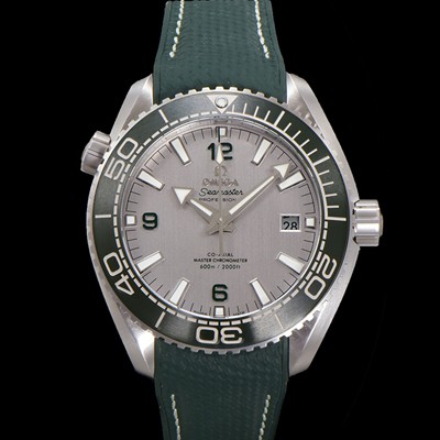 레플리카 [오메가] 남성용 씨마스터 신제품 215.32.44.21.06.001 플래닛 오션 600m 코-액시얼 마스터 크로노미터 43.5mm 오토매틱 Cal.8900 타입 우레탄줄 그레이 다이얼 omg20251  