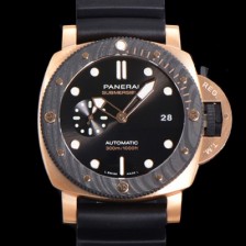 레플리카 [파네라이] 남성용 서브머시블 팸 PAM01070 오토매틱 Cal P. 900 타입 44mm 18K 로즈골드  카본재질 나토천밴드 블랙다이얼 pan6829  