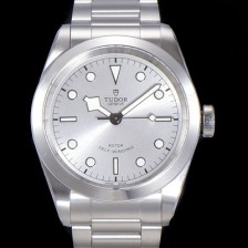 레플리카 [튜더] 남성용 블랙 베이 오토매틱 ETA2824-2  41mm 메탈줄 실버다이얼 tud07264  