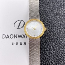 레플리카 
[디올] 여성용 라디드 사틴 25mm 쿼츠 무브먼트 화이트 자게 다이얼 dio1003  