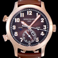 레플리카 [파텍필립]남성용 컴플리케이션 칼라트라바 파일럿 트레블 타임 42mm 브라운다이얼 PAT34340  