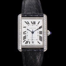 레플리카 [까르띠에] 남성용 탱크 솔로 WSTA0029 로마 인덱스 40.85mm 큐빅베젤 화이트 다이얼 악어가죽줄 오토매틱 car69348  