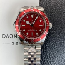 레플리카 [튜더] 남성용 블랙베이 피프티에이트 41mm 오토매틱 2824무브먼트 버건디 다이얼 tud5130  