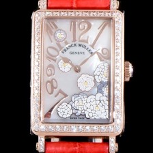 레플리카 [프랭크뮬러] 여성용 롱아일렌드 952 QZ ORC D 1R 컬력션 최상급 퀄리티의 쥬얼셋팅 케이스 화이트 마더 오브 펄 다이얼 스위스 쿼츠 무브먼트 FRA0411  