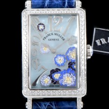 레플리카 [프랭크뮬러] 여성용 롱아일렌드 952 QZ ORC D 1R 컬력션 최상급 퀄리티의 쥬얼셋팅 케이스 마더 오브 펄 다이얼 스위스 쿼츠 무브먼트 FRA0413  