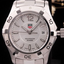 레플리카 [태그호이어] 남성용 아쿠아레이서 300M 화이트 다이얼 쿼츠 무브먼트 TAG0212  