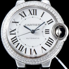 레플리카 [까르띠에] 남성용 신형 UP!!발롱블루 드 까르띠에 WE900651 33-36mm 사이즈 최상급 다이아몬드 세팅 베젤 화이트 실버 썬더스트 다이얼 오토매틱 무브먼트 CAR0006  