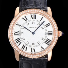 레플리카 [까르띠에] 남여공용 롱드 더 솔로 WR000651  쿼츠 므브먼트 36미리 로즈골드 큐빅베젤 악어가죽줄 화이트다이얼 CAR11560  