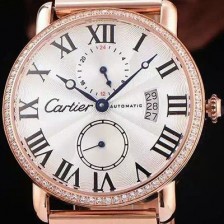 레플리카 [까르띠에] 남성용 롱드더 까르띠에 서브 세컨즈 18k 로즈골드 쥬얼 다이아몬드 베젤 물결무늬 화이트 다이얼 블랙 로마 인덱스 스위스 ETA 2824-A2오토매틱 무브먼 CAR0301  