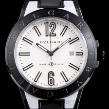 레플리카 [불가리] 남성용 신상품 업데이트!! 디아고노 102427 DG41C6SMCVD 마그네슘 PVD 화이트 다이얼 쿼츠 무브먼트 BVL4254  