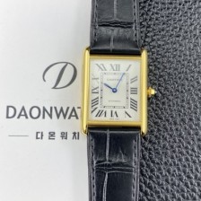 레플리카 [까르띠에] 남성용 2025신상! 탱크 루이스 18K 옐우골드 38.1mm 악어가죽 오토매틱 무브먼트 화이트 다이얼 car69385  