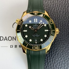 레플리카 [오메가] 남성용 씨마스터 210.62.44.20.01.001 다이버 300M 마스터 코액시얼 42 문샤인 골드 오토매틱 Cal. 8801타입 그린 다이얼 omg0221  
