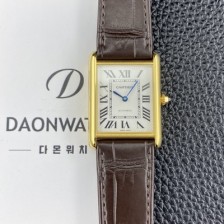 레플리카 [까르띠에] 남성용 2025신상! 탱크 루이스 18K 옐우골드 38.1mm 악어가죽 오토매틱 무브먼트 화이트 다이얼 car69386  