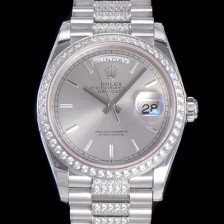 레플리카 [로렉스] 남성용 데이데이트 오토매틱 Cal.3235타입 36mm 다이아베젤부착 메탈줄 실버다이얼 rol42351  