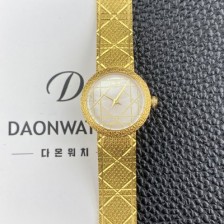 레플리카 
[디올] 여성용 라디드 사틴 25mm 18K 옐루골드 쿼츠 무브먼트 화이트 자게 다이얼 dio1002  