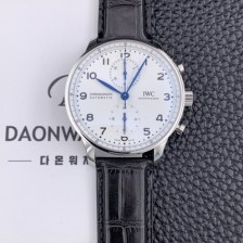 레플리카 [아이더블유씨] 남성용 150주년 신상품 / 포르투기즈 IW371602 크로노그래프 오토매틱 Cal.69355 타입 41미리 가죽줄 화이트다이얼 IWC74316  